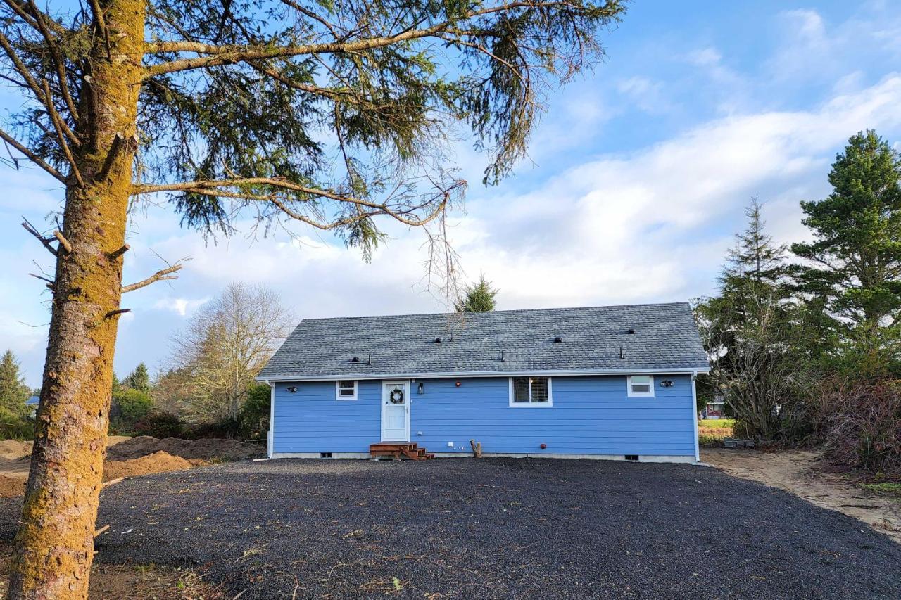 Canal Cottage Retreat With Dock And Waterfront Views Ocean Shores Exterior foto