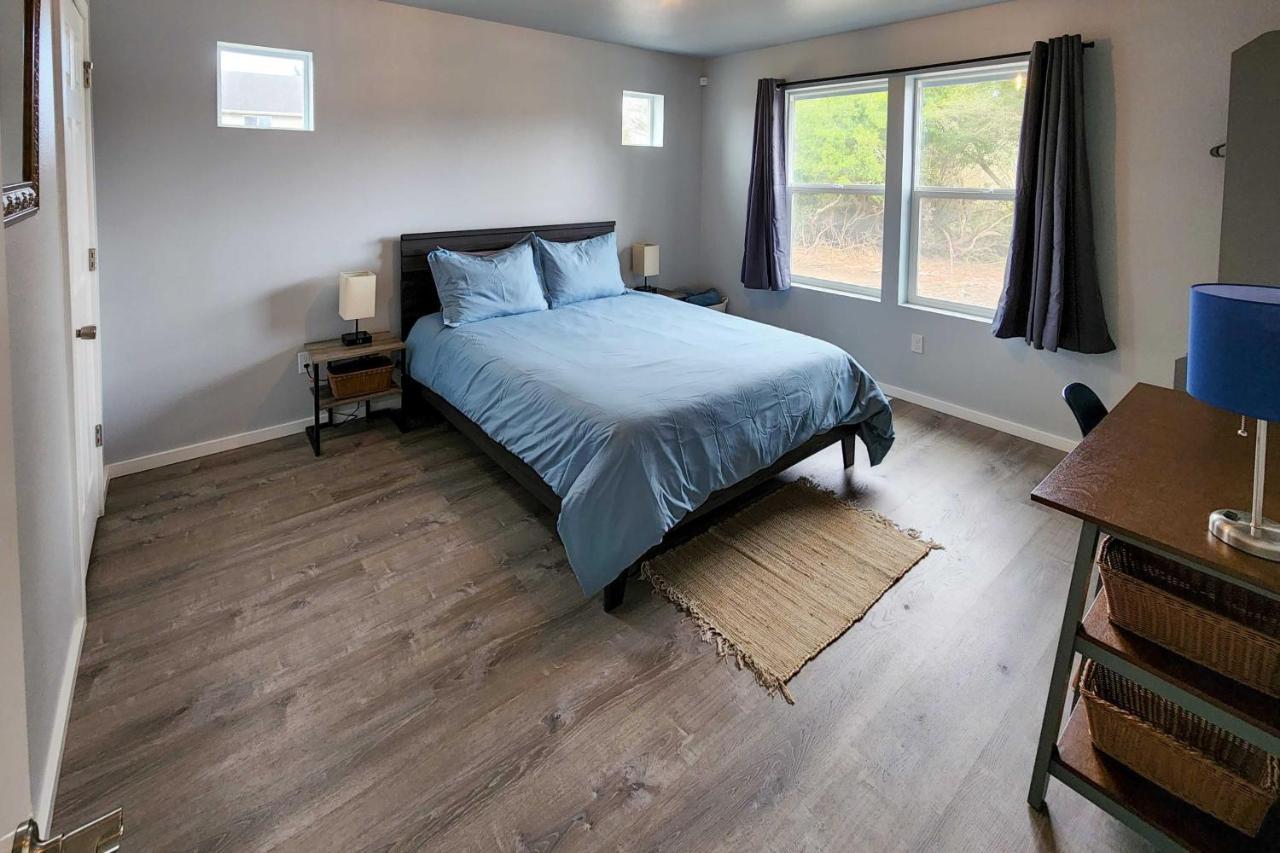Canal Cottage Retreat With Dock And Waterfront Views Ocean Shores Exterior foto
